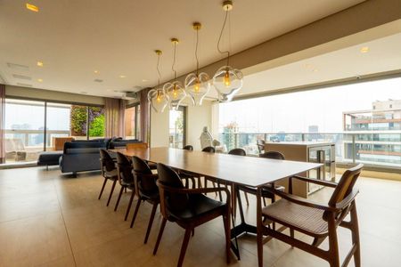 Apartamento à venda com 258m², 3 quartos e 4 vagas