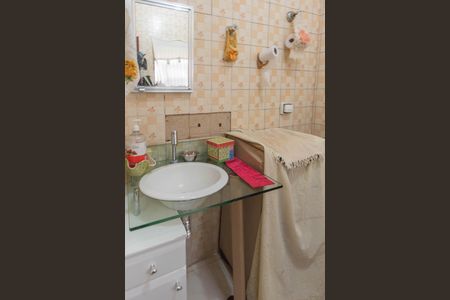 Casa à venda com 250m², 3 quartos e 2 vagasBanheiro da Suíte