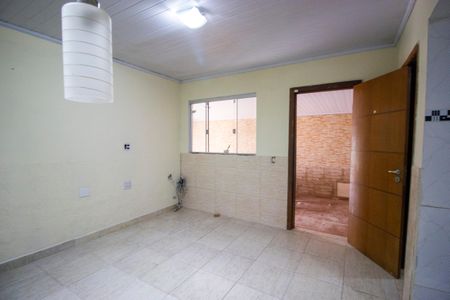 Casa para alugar com 2 quartos, 80m² em Qsc Ae, Brasília