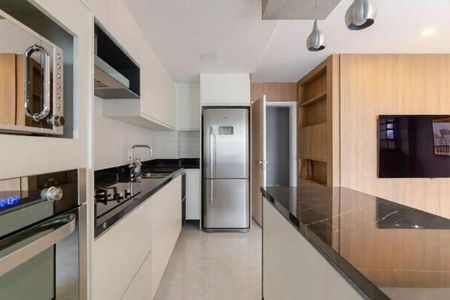 Apartamento à venda com 2 quartos, 77m² em Vila Cordeiro, São Paulo