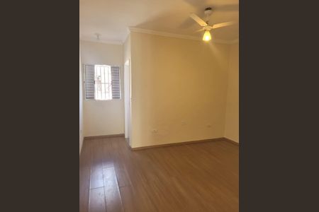 Quarto de casa à venda com 2 quartos, 77m² em Vila Paranagua, São Paulo