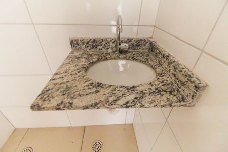 Apartamento para alugar com 28m², 1 quarto e sem vaga Apartamento para alugar com 28m², 1 quarto e sem vagaBanheiro