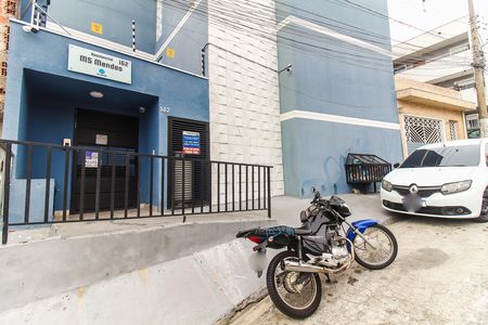 Apartamento para alugar com 28m², 1 quarto e sem vaga Apartamento para alugar com 28m², 1 quarto e sem vagaFachada + Placa