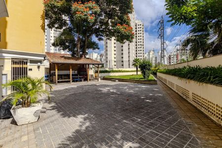 Apartamento à venda com 102m², 2 quartos e 2 vagas
