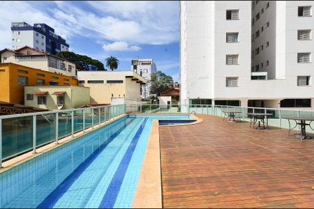 Apartamento à venda com 85m², 3 quartos e 2 vagas Apartamento à venda com 85m², 3 quartos e 2 vagasÁrea comum - Piscina