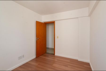 Apartamento à venda com 85m², 3 quartos e 2 vagas Apartamento à venda com 85m², 3 quartos e 2 vagasQuarto 2
