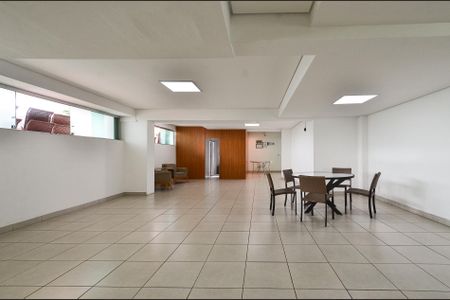 Apartamento à venda com 85m², 3 quartos e 2 vagas Apartamento à venda com 85m², 3 quartos e 2 vagasÁrea comum - Salão de festas