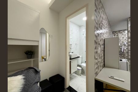 Banheiro social de apartamento para alugar com 1 quarto, 32m² em Copacabana, Rio de Janeiro