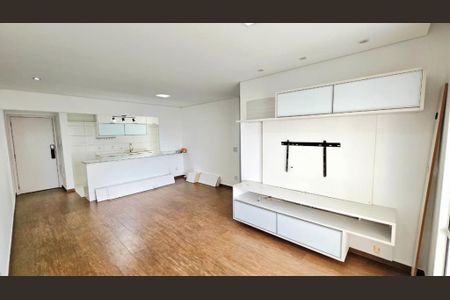 Apartamento à venda com 3 quartos, 87m² em Jardim Tupanci, Barueri