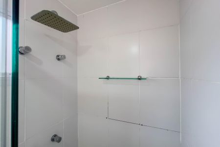 Banheiro de kitnet/studio para alugar com 1 quarto, 30m² em Cambuci, São Paulo