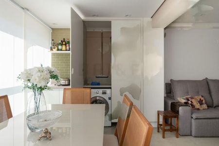 Apartamento à venda com 58m², 2 quartos e 1 vaga