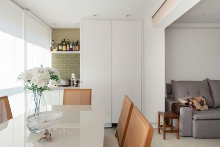 Apartamento à venda com 58m², 2 quartos e 1 vaga