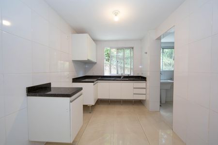 Apartamento à venda com 110m², 4 quartos e 2 vagas Apartamento à venda com 110m², 4 quartos e 2 vagasCOZINHA