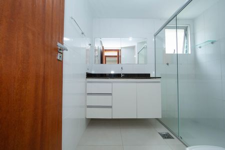 Apartamento à venda com 110m², 4 quartos e 2 vagas Apartamento à venda com 110m², 4 quartos e 2 vagasBANHEIRO2