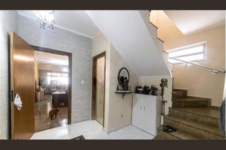 Casa à venda com 3 quartos, 210m² em Vila Ema, São Paulo