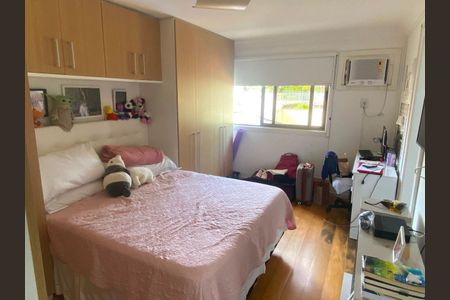 Casa à venda com 4 quartos, 600m² em Barra da Tijuca, Rio de Janeiro