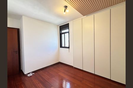 Apartamento para alugar com 135m², 3 quartos e 2 vagasQuarto 2