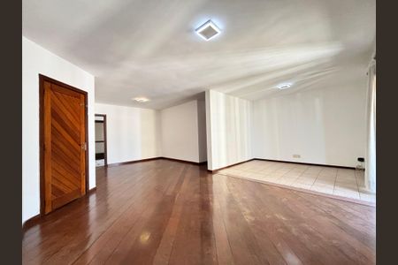 Apartamento para alugar com 135m², 3 quartos e 2 vagasSala