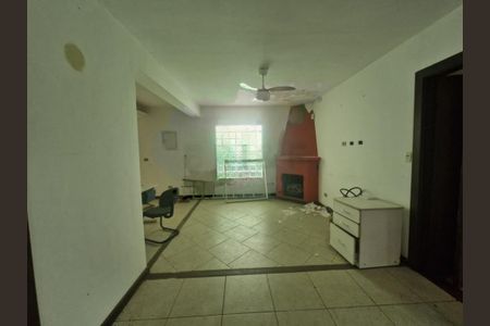 Casa à venda com 3 quartos, 180m² em Vila Cordeiro, São Paulo