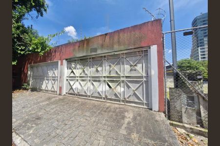 Casa à venda com 3 quartos, 180m² em Vila Cordeiro, São Paulo