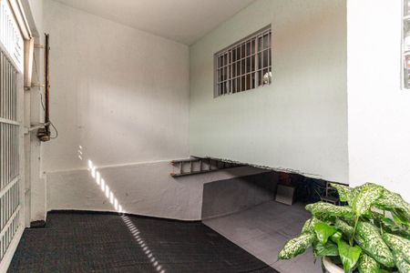 Casa à venda com 104m², 2 quartos e 2 vagas Casa à venda com 104m², 2 quartos e 2 vagasGaragem