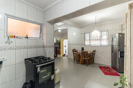 Casa à venda com 104m², 2 quartos e 2 vagas Casa à venda com 104m², 2 quartos e 2 vagasCozinha
