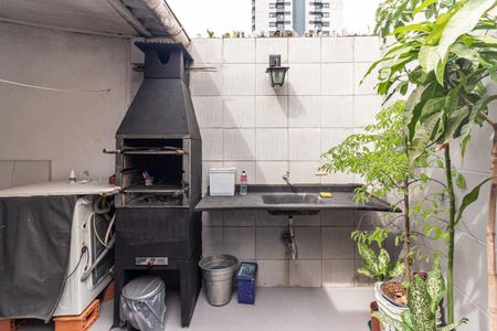 Casa à venda com 104m², 2 quartos e 2 vagas Casa à venda com 104m², 2 quartos e 2 vagasChurrasqueira