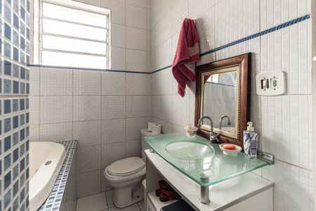 Casa à venda com 104m², 2 quartos e 2 vagas Casa à venda com 104m², 2 quartos e 2 vagasBanheiro da Suíte