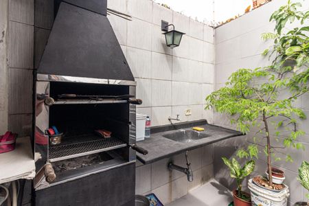 Casa à venda com 104m², 2 quartos e 2 vagas Casa à venda com 104m², 2 quartos e 2 vagasChurrasqueira