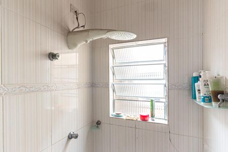 Casa à venda com 104m², 2 quartos e 2 vagas Casa à venda com 104m², 2 quartos e 2 vagasBanheiro Social