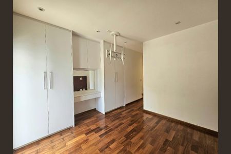Foto 12 de apartamento à venda com 2 quartos, 136m² em Itaim Bibi, São Paulo