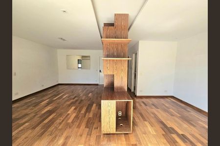Foto 03 de apartamento à venda com 2 quartos, 136m² em Itaim Bibi, São Paulo