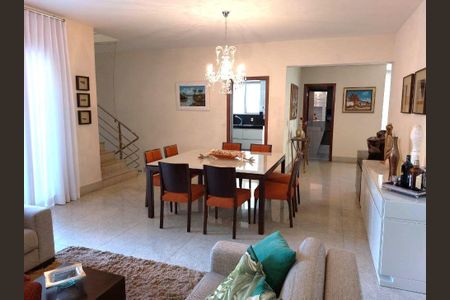 Casa à venda com 4 quartos, 464m² em Buritis, Belo Horizonte