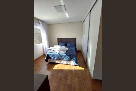 Casa à venda com 4 quartos, 464m² em Buritis, Belo Horizonte