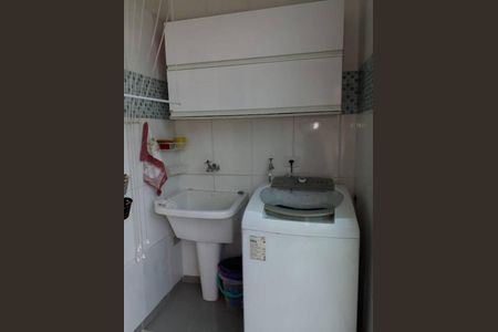 Casa à venda com 3 quartos, 255m² em Parque Sao Domingos, São Paulo