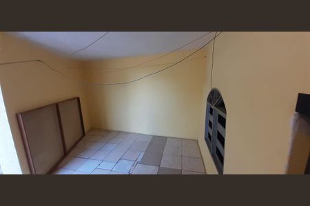 Casa à venda com 3 quartos, 183m² em Parque Casa de Pedra, São Paulo
