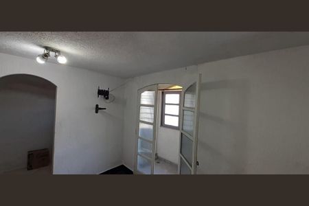 Casa à venda com 3 quartos, 183m² em Parque Casa de Pedra, São Paulo