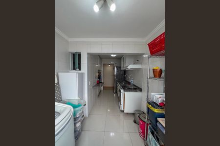 Apartamento à venda com 68m², 3 quartos e 1 vagaÁrea de Serviço
