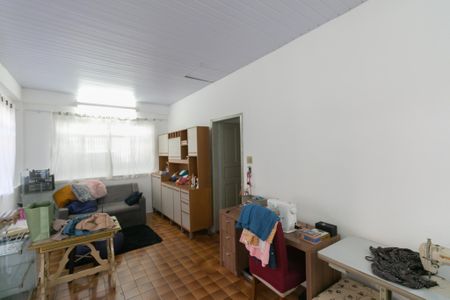 Casa à venda com 250m², 4 quartos e 2 vagas