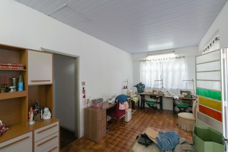 Casa à venda com 250m², 4 quartos e 2 vagas