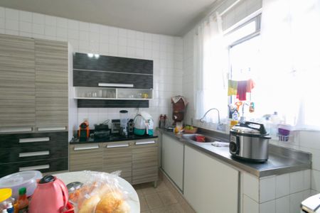 Casa à venda com 250m², 4 quartos e 2 vagas