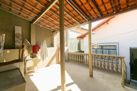 Casa à venda com 250m², 4 quartos e 2 vagas