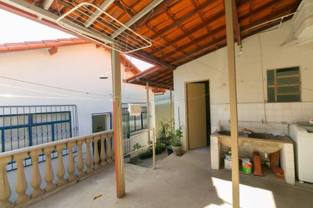 Casa à venda com 250m², 4 quartos e 2 vagas