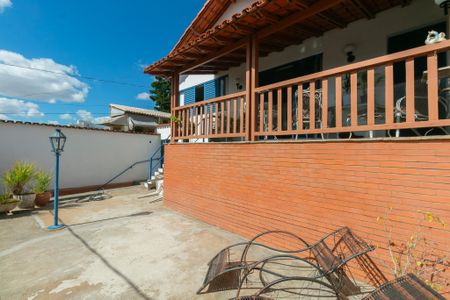 Casa à venda com 250m², 4 quartos e 2 vagas