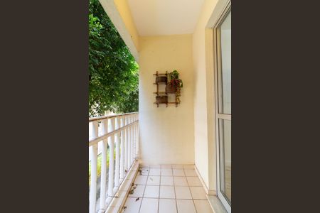 Apartamento à venda com 62m², 3 quartos e 1 vaga Apartamento à venda com 62m², 3 quartos e 1 vagaVaranda