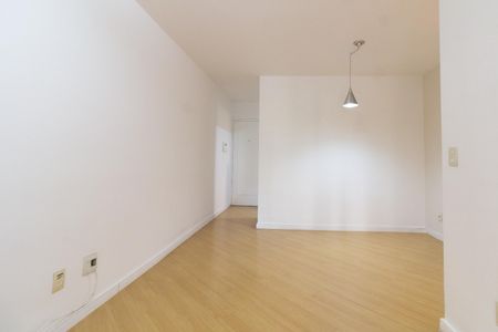 Apartamento à venda com 62m², 3 quartos e 1 vaga Apartamento à venda com 62m², 3 quartos e 1 vagaSala