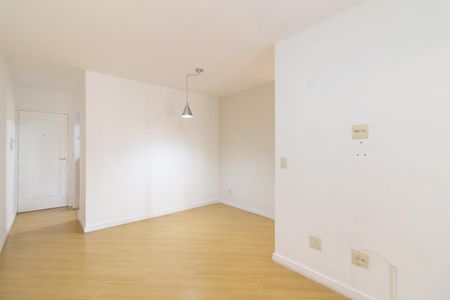 Apartamento à venda com 62m², 3 quartos e 1 vaga Apartamento à venda com 62m², 3 quartos e 1 vagaSala