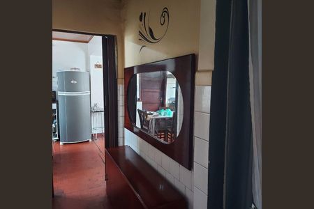 Casa à venda com 2 quartos, 120m² em Vila Zat, São Paulo