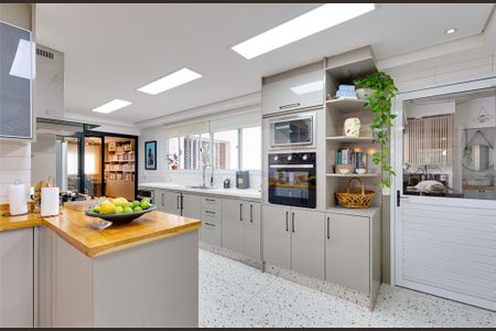 Apartamento à venda com 233m², 3 quartos e 3 vagas
