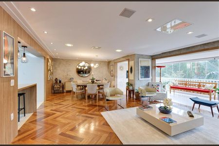 Apartamento à venda com 233m², 3 quartos e 3 vagas
